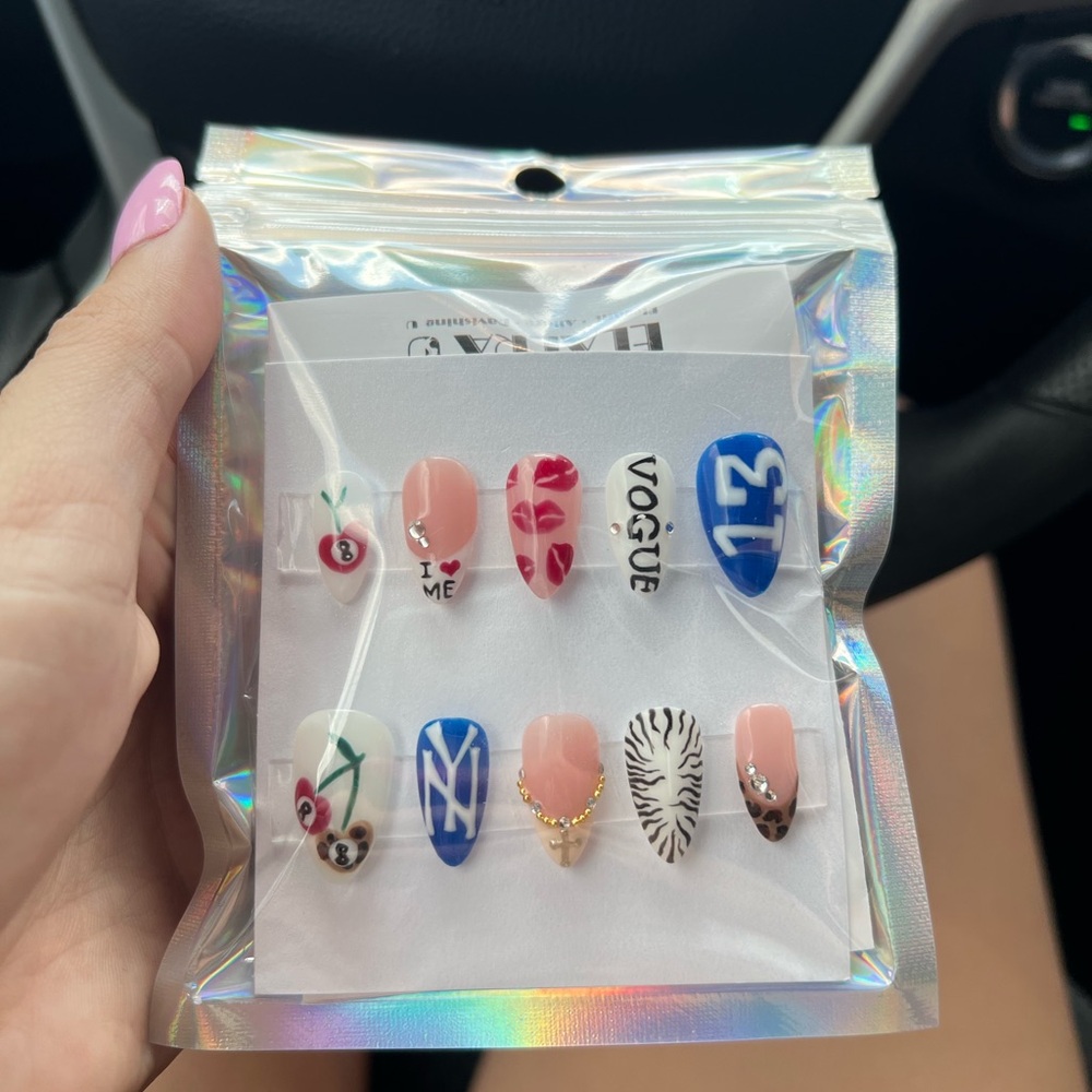 Stylish Multicolor Nail Art Set